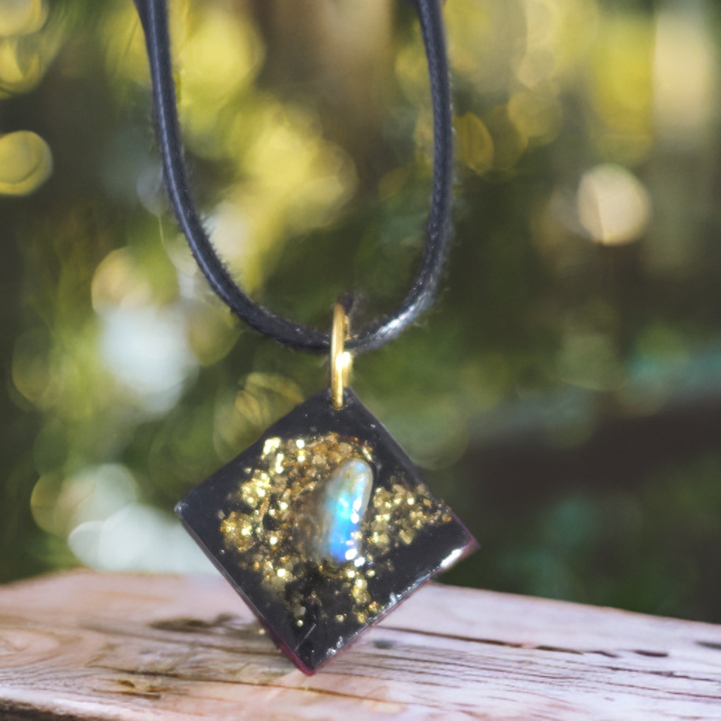 Orgonite shungite et labradorite